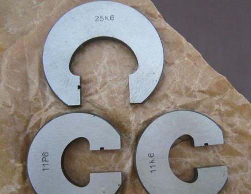 轴用卡板或止口卡板