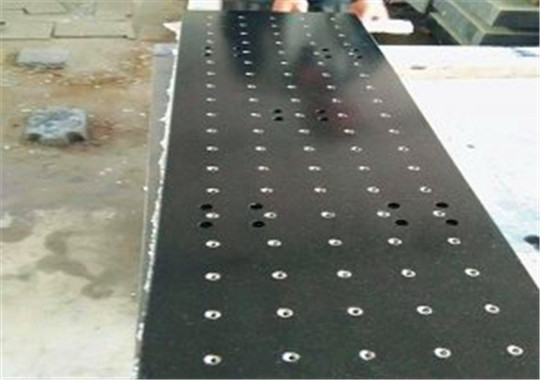 大理石打孔平台